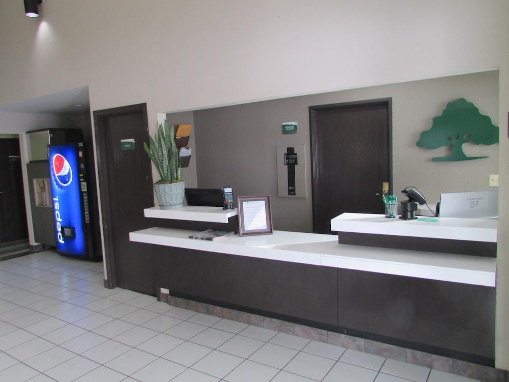 Surestay Plus By Best Western Montrose Εξωτερικό φωτογραφία