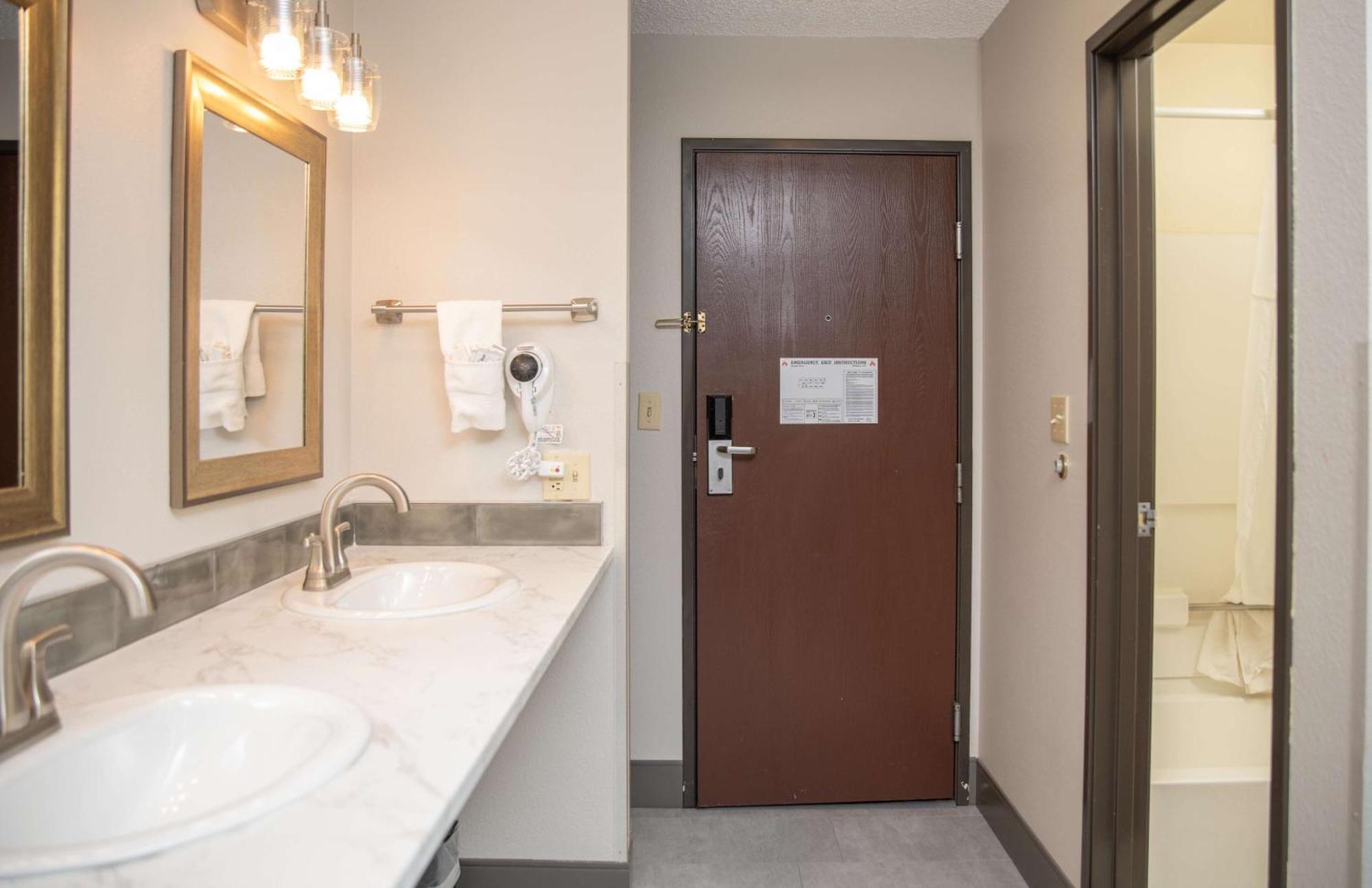 Surestay Plus By Best Western Montrose Εξωτερικό φωτογραφία